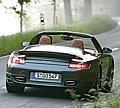 Porsche rechnet jedenfalls damit, dass im Wirtschaftsjahr 2007/2008, das bei den Zuffenhausenern am 1. Juli 2007 beginnt, 3000 Porsche Turbo Cabrio verkaufen zu können. 